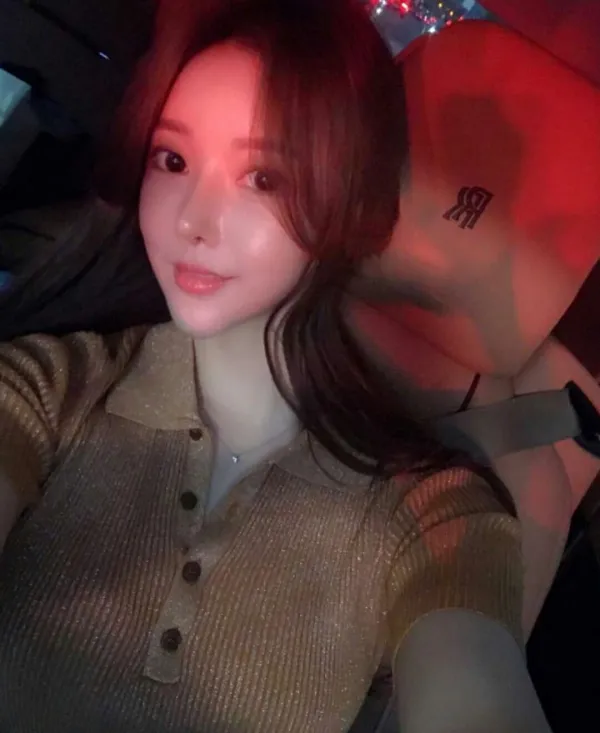 Gallery image - China Outcall Massage Studio
