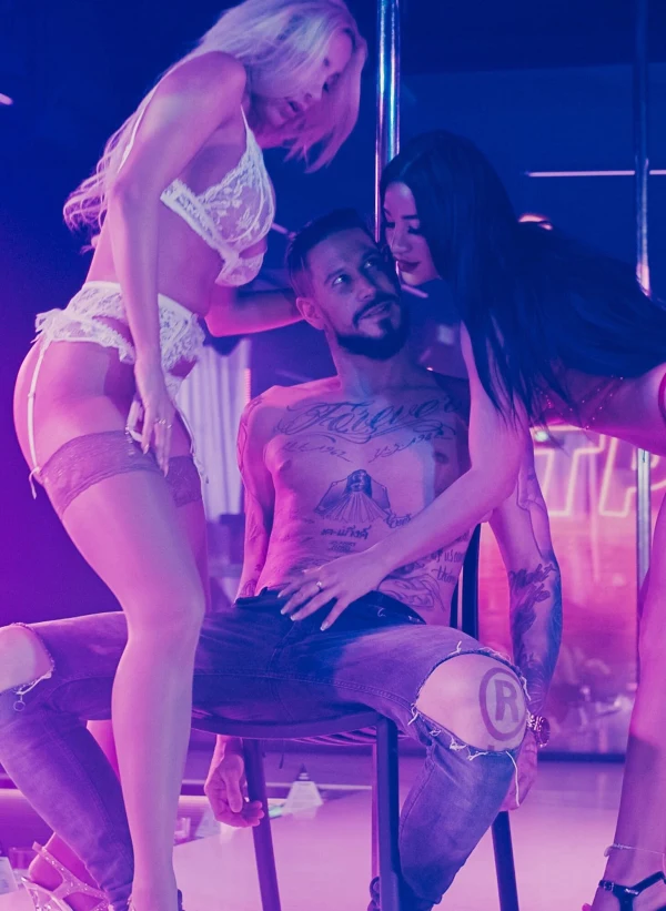 Glamour Gentlemens Club atmosphere