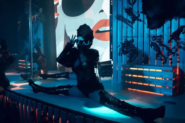Hot Collection atmosphere