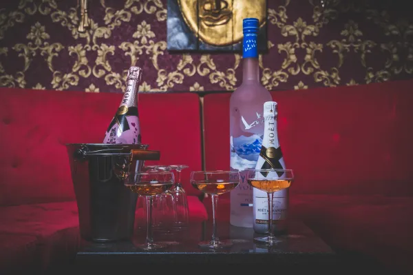 Club OQ photo gallery