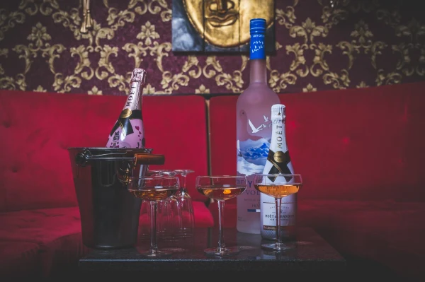 Club OQ photo gallery