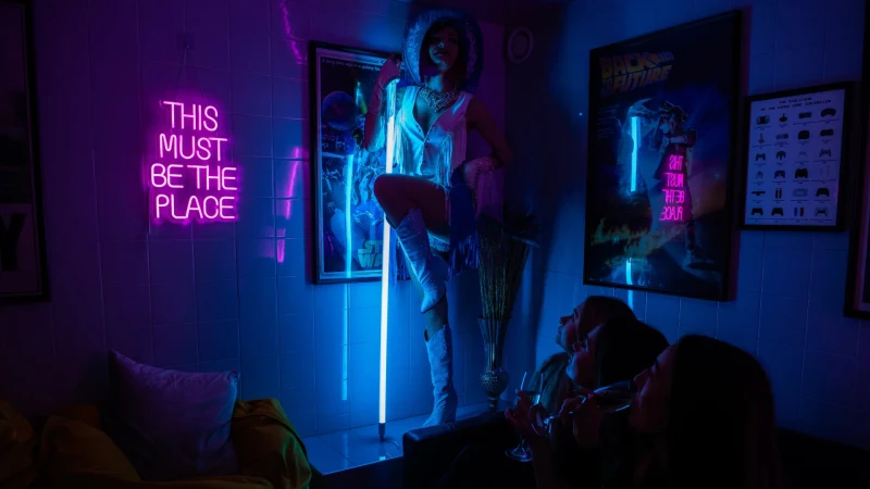 Velvet Room - Interior view