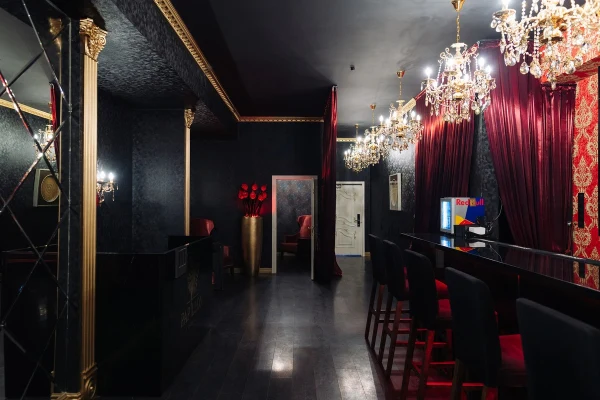 Papillon Club atmosphere