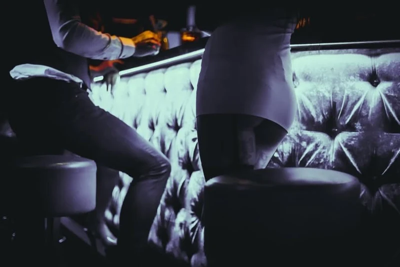 Inside Gentlemens Club Royal