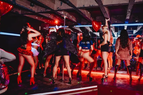 Black Rose VIP Gentlemens Club interior