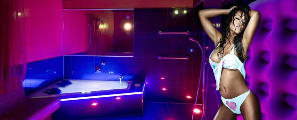 Nightclub La Luna experience