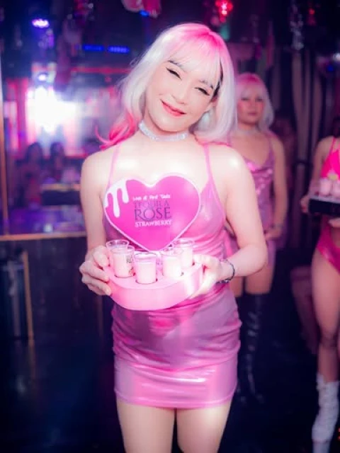 Play Girlz, gentlemen's club listing in Pattaya