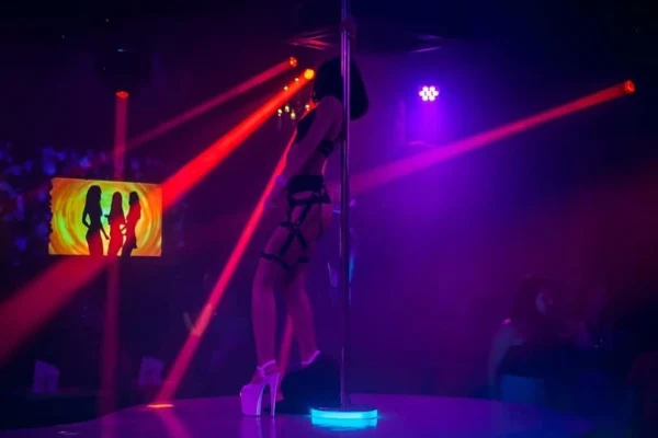 Moulin Rouge Phuket interior