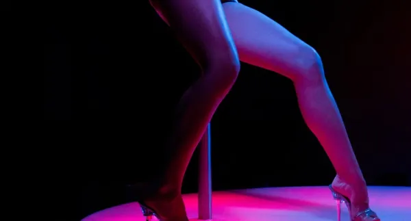 Cabaret Les Amazones - Gentlemens club in Montreal