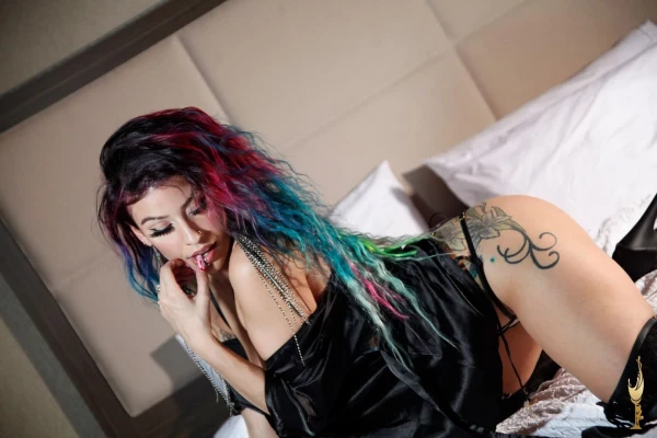 Gallery image - Pink Champagne Entertainment