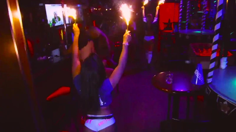 The 905 Lounge - Interior view