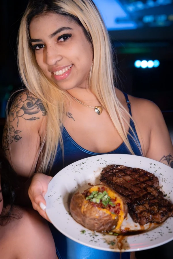 Chicas Llocas Dallas photo gallery