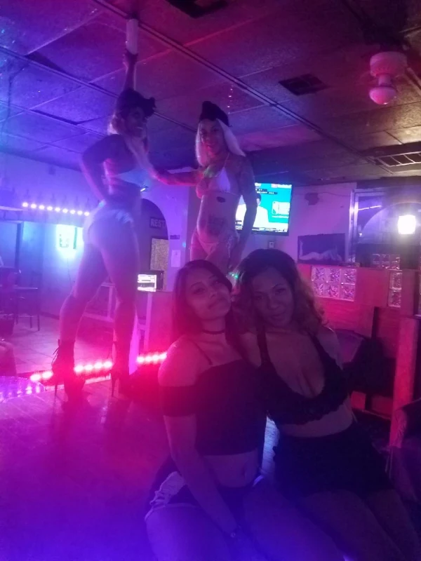 Pleasures Gentlemen's Club atmosphere
