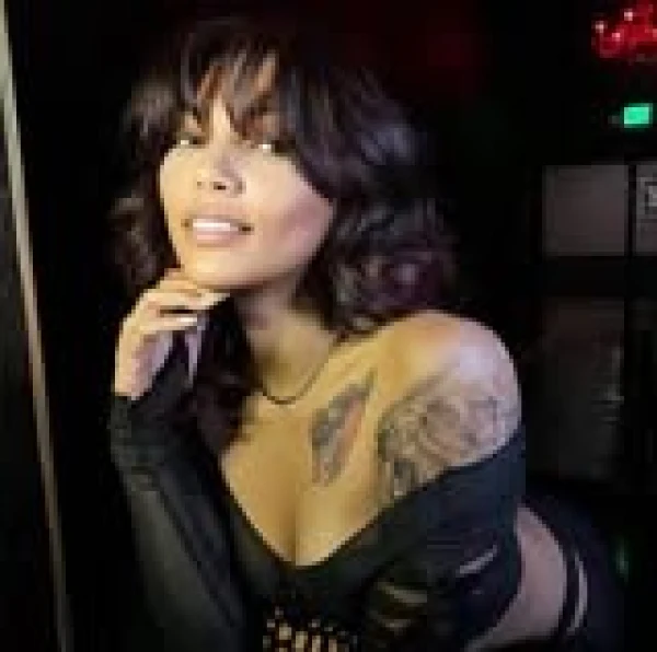 HQ Gentlemens Club in california