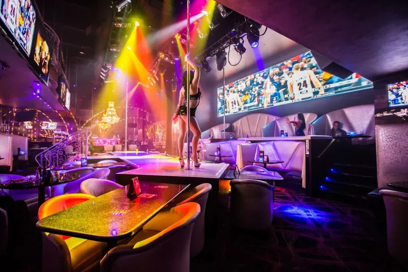Trumpps Detroit - Interior view