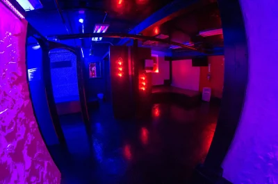 The SPOTT Night Club - Erotic Massage in Kansas City, United States