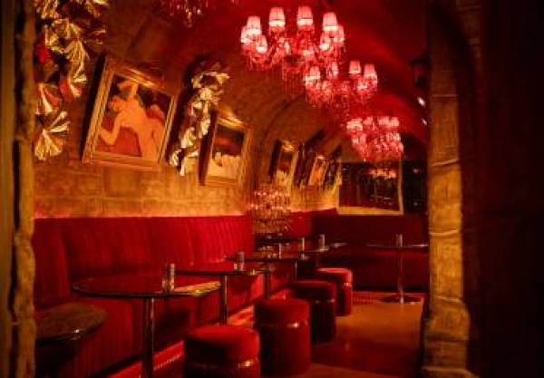Taken Club in Paris