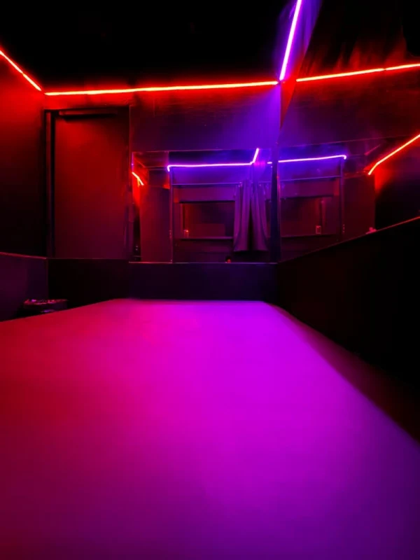 Red Cruising experience