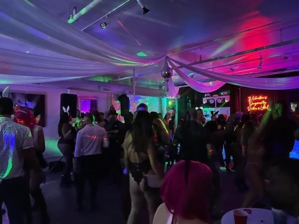 GUILI'S CLUB experience