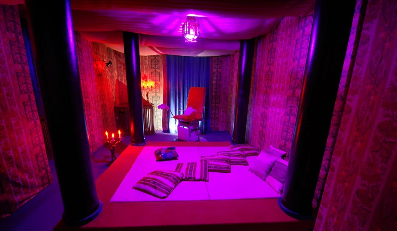 Inside Club Rendezvous