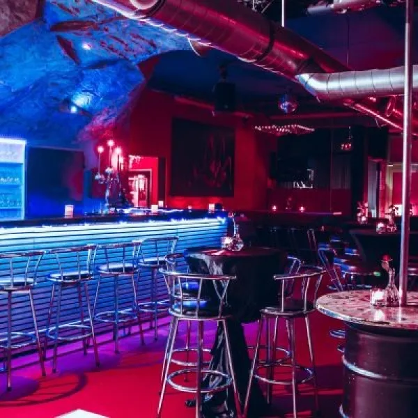 Sun Moon interior