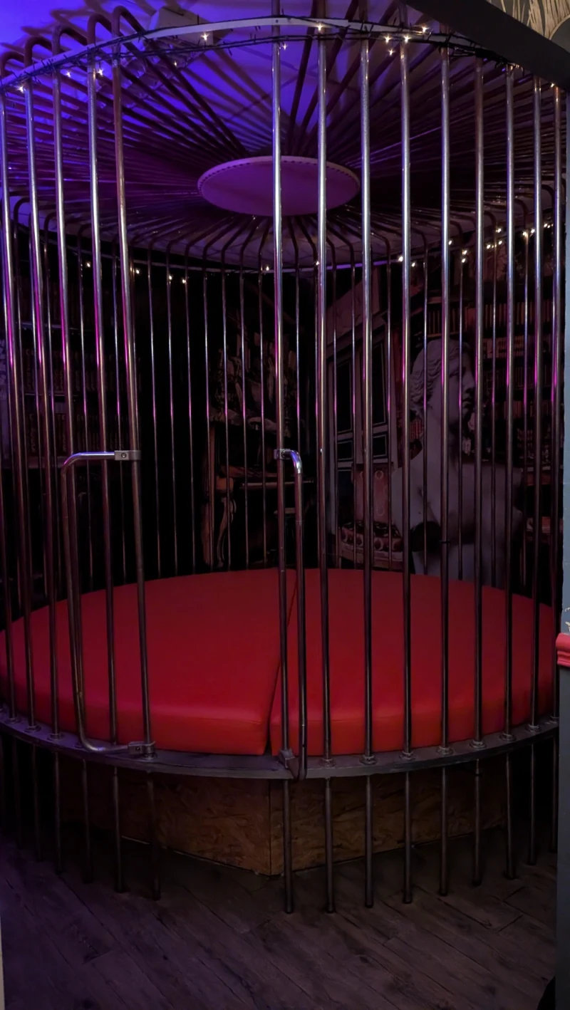 Club Nicola - Interior view