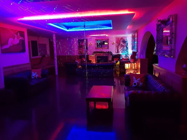 Galeri resmi - Quest Swingers Kulübü