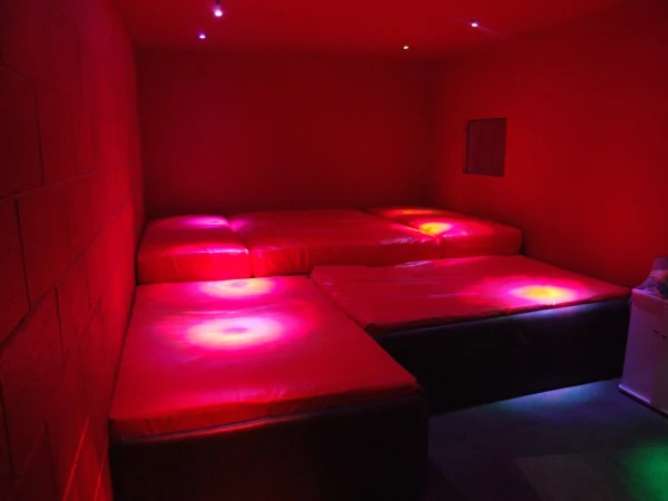 Discover Pandoras Swingers Club