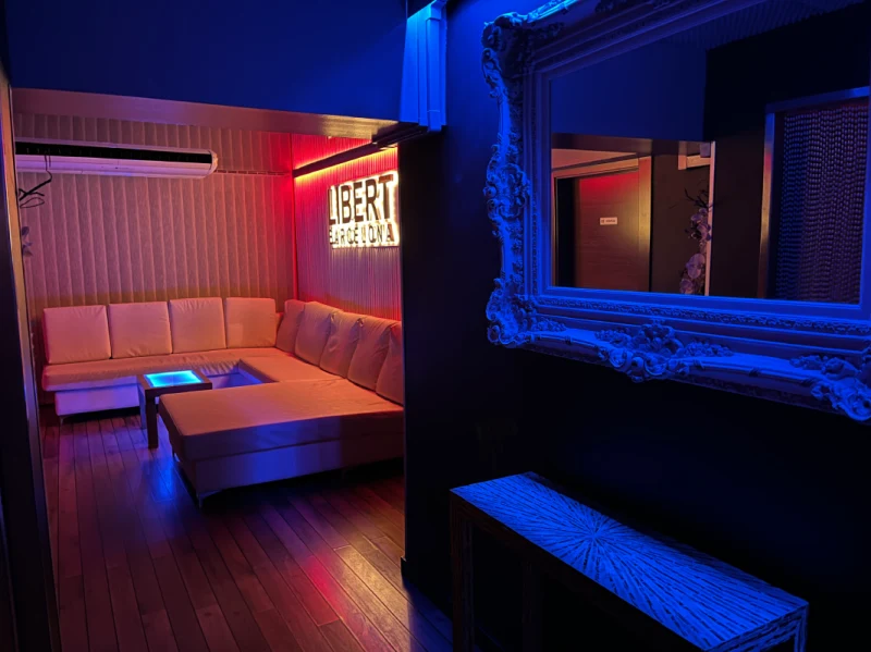 Libert Swinger Club Barcelona ambiance