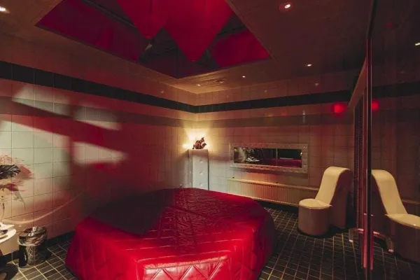 Club Paradise photo gallery