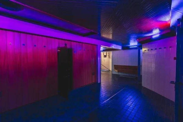 Club Paradise photo gallery