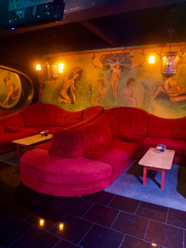 Club Showboat photo gallery
