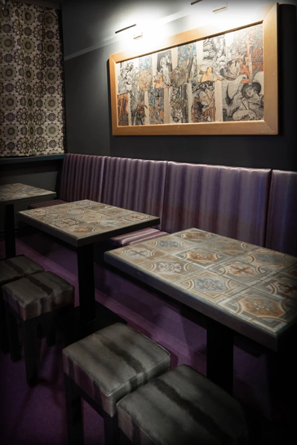 Club 7 Sins atmosphere