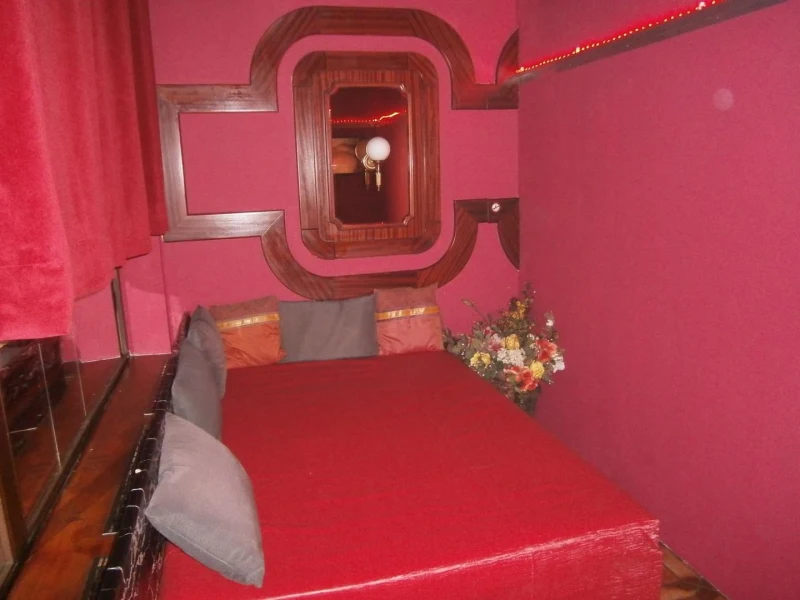 Inside Swingerclub Kamea