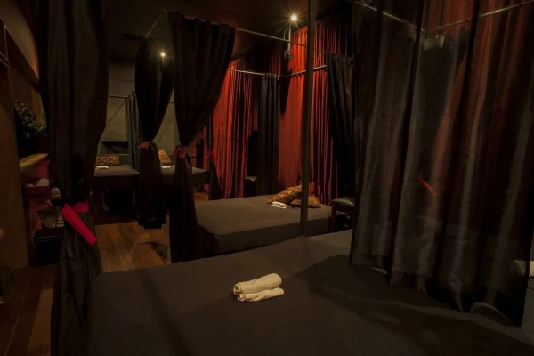 Discover NYX Lounge