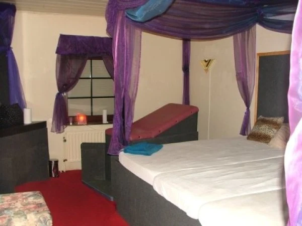 Entre 2 Plaisirs interior