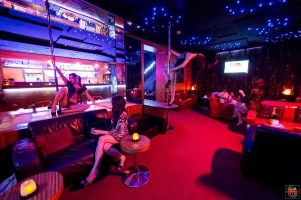 AAA Club interior