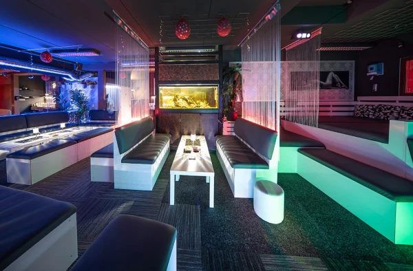 Discover Desire Club