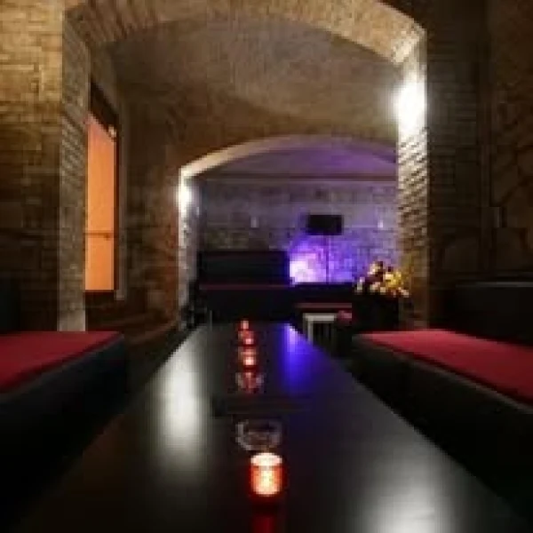 Gallery image - Club Diamonds
