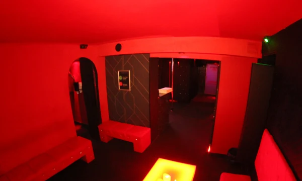 Lava Swingers Club experience
