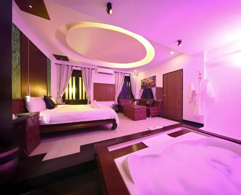 Inside Climax Club Pattaya