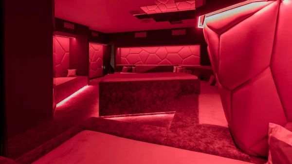 Retreat Bar atmosphere