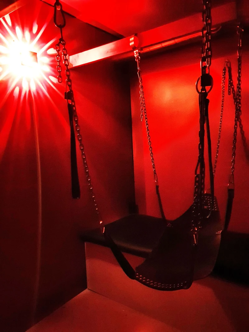 Inside Sauna Club 69