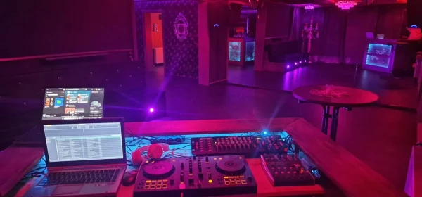 Club Paradise photo gallery