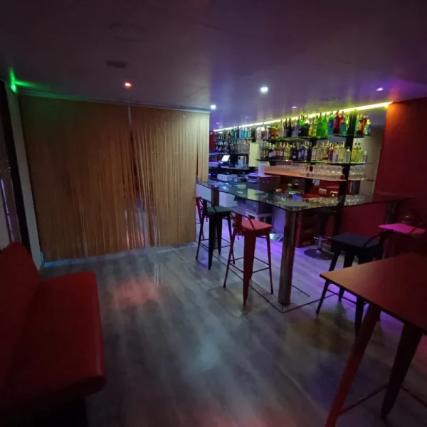 Atrium Swinger Alicante experience