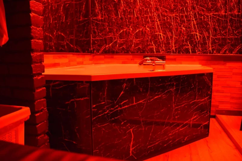 Inside Club Lebaron