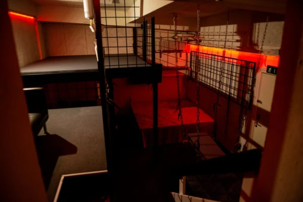 Club Eclaire interior