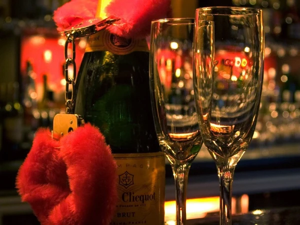 Discover CCK Swingers Club