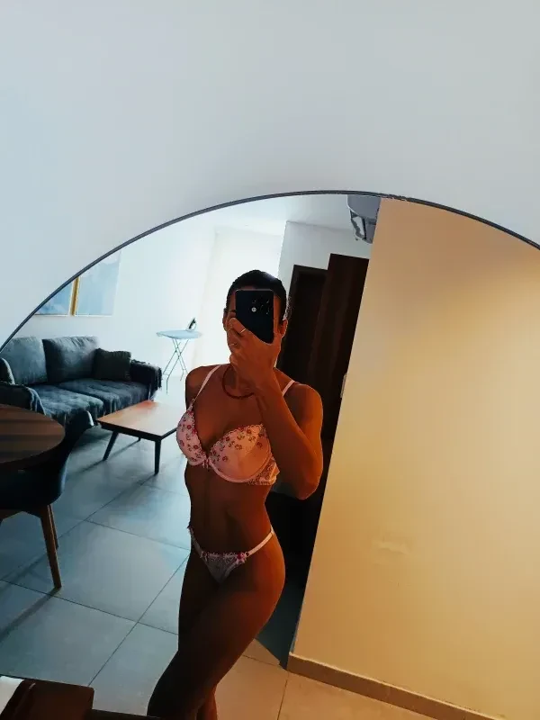 Cleopatra Erotic Massage Sofia atmosphere