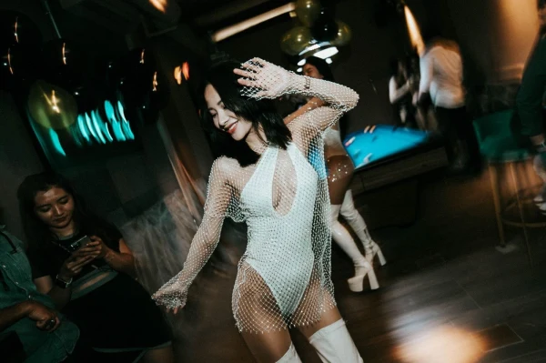 Bar 22